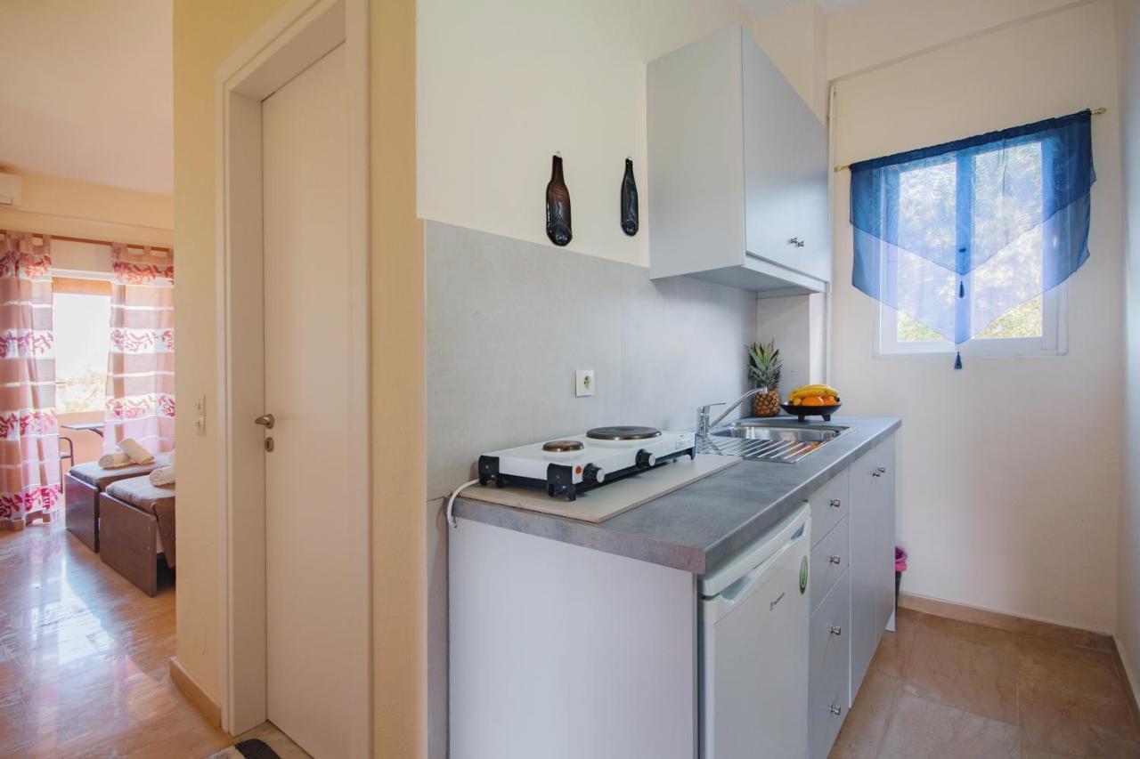 Villa Rosa Apartments Гувия Екстериор снимка